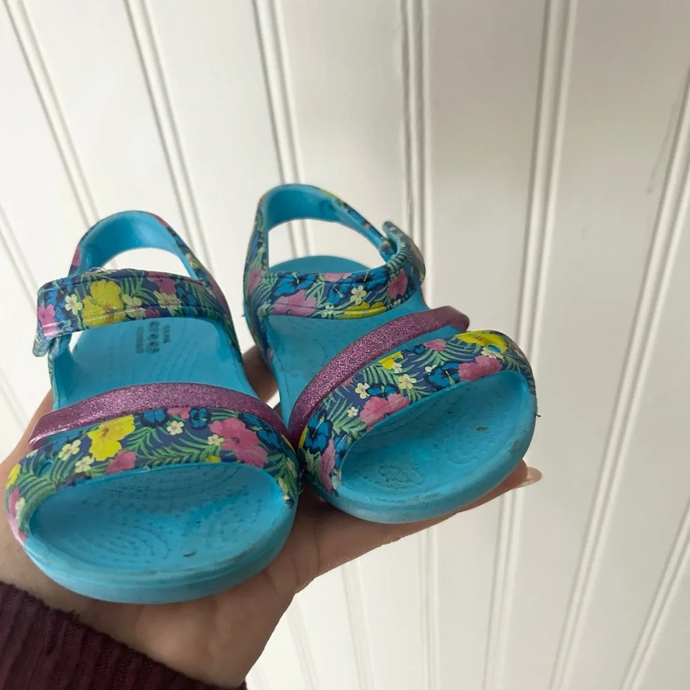 CROCS Baby Size 5 Kids Floral Blue Floral Lina Sandals